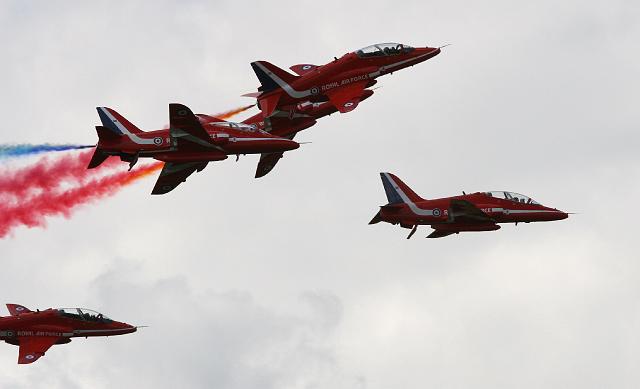 133 Red Arrows - RAF.JPG